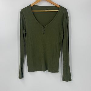 Gap long sleeve Henley vibe olive green knit top  Large